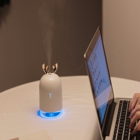 太Q了！少女心爆棚的萌鹿加湿器，摆在房间就是一道风景线~