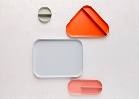 THE UNUSUAL GEOMETRIC MODULES OF THIS ORGANIZER TRAY ADD A POP OF COLOUR TO YOUR DESK!