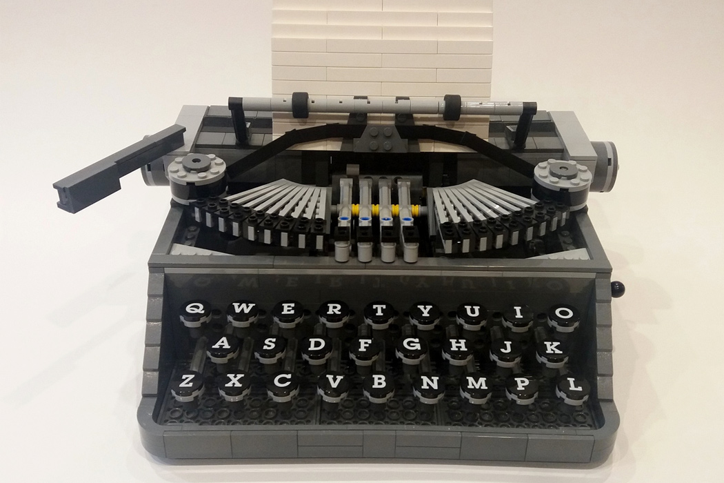 typewriter2.jpg