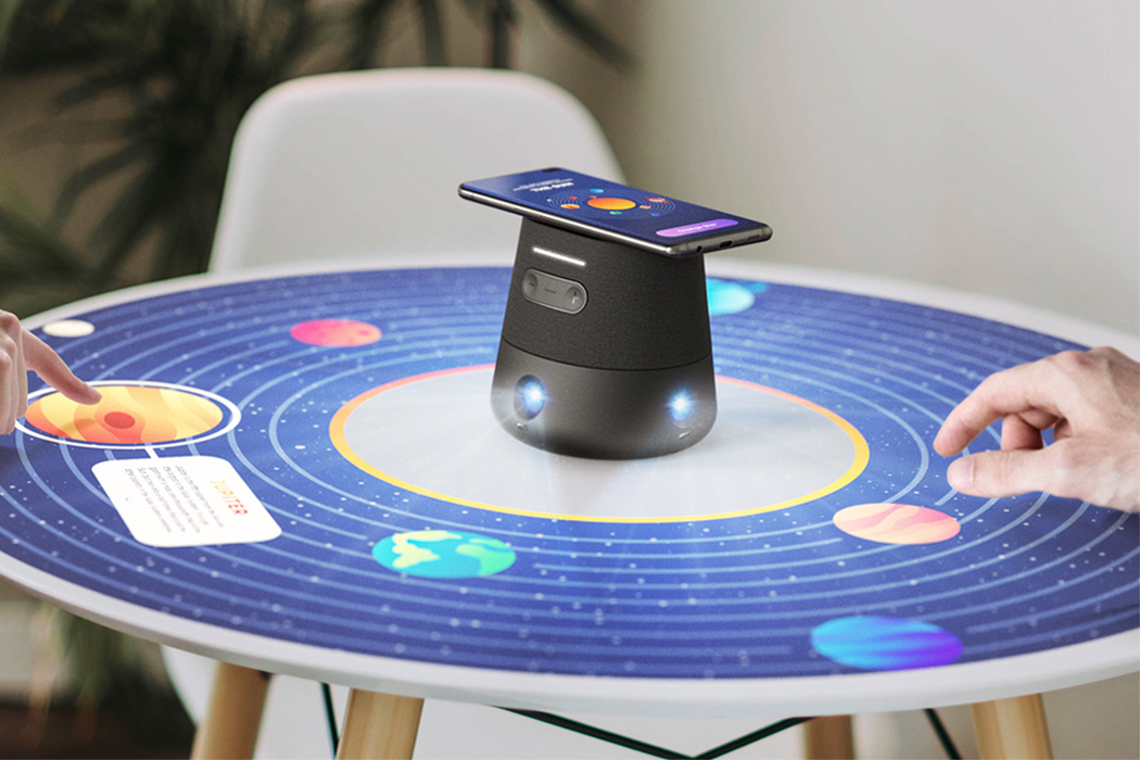 orbit_interactive_projector-yankodesign-02.jpg