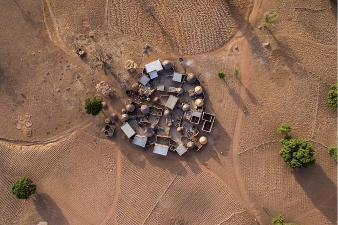 下载 (1).jpg 下载 (1).jpg